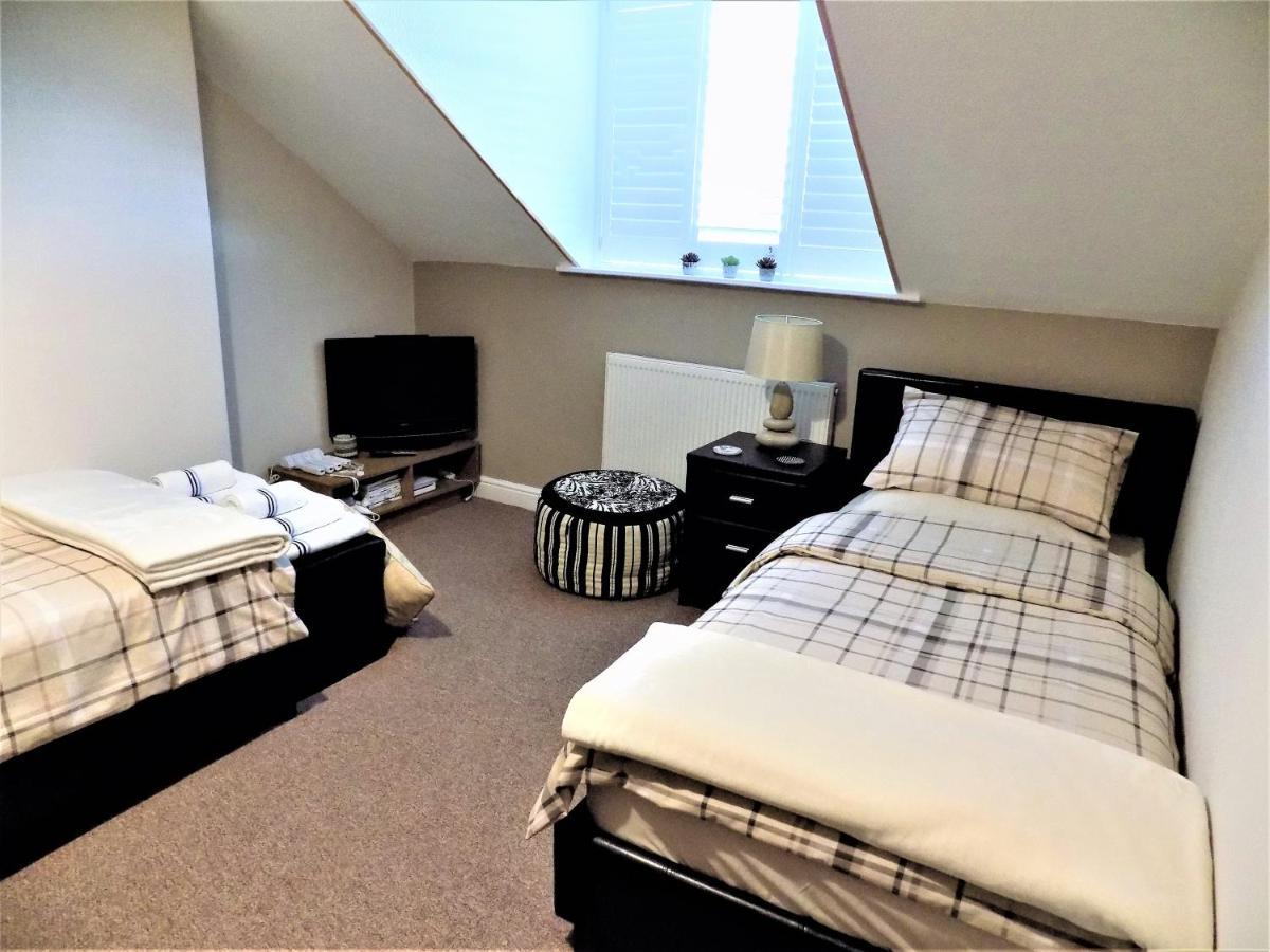 Number 12 Yorkshire Holiday House ฟายลี ภายนอก รูปภาพ